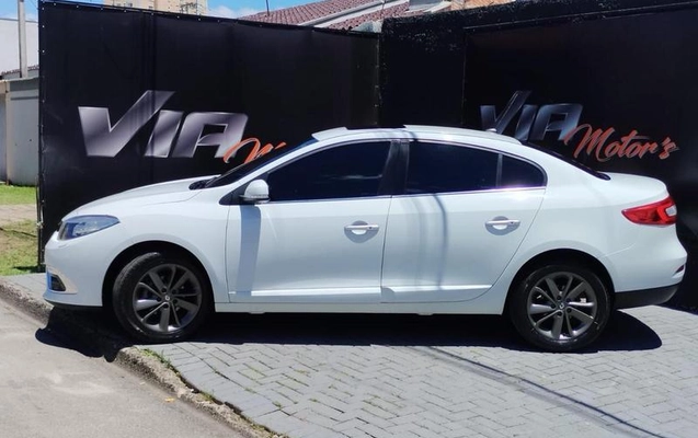 imagem-https://www.socarrao.com.br/sc-vehicle-images-prod/780123/1786135494957-7515018_14_B_2fcb9c3efd.jpeg