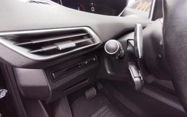 imagem-https://www.socarrao.com.br/sc-vehicle-images-prod/780135/1788804986463-7644494_4_B_40e9b3d619.jpeg