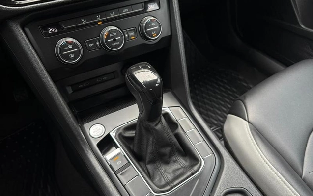 imagem-https://www.socarrao.com.br/sc-vehicle-images-prod/780138/1780946397334-7648099_15_B_fdecc0f1ca.jpeg