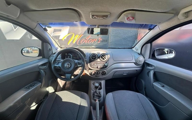 imagem-https://www.socarrao.com.br/sc-vehicle-images-prod/780165/1786136108332-7768863_0_B_9de96decb3.jpeg