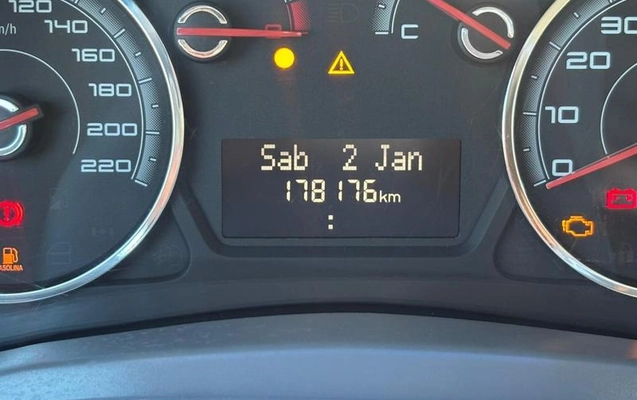 imagem-https://www.socarrao.com.br/sc-vehicle-images-prod/780165/1786136108336-7768863_5_B_fa6b4cc7c4.jpeg