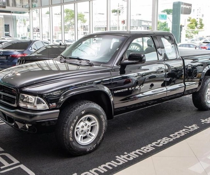 Dodge Dakota RT 5.2 CE Aut. 2001 Preto — foto 1 de 3