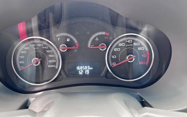 imagem-https://www.socarrao.com.br/sc-vehicle-images-prod/780246/1783346338393-7232488_12_B_6237c5d86c.jpeg
