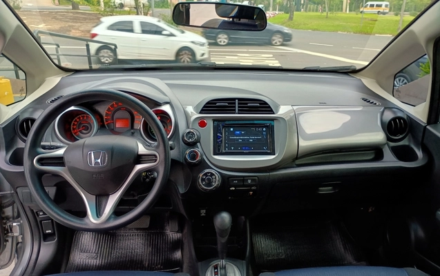 imagem-https://www.socarrao.com.br/sc-vehicle-images-prod/780624/1779465321943-p57yAq58S90GIAFgCrsK6Z5uKDbD8FgQ.jpg