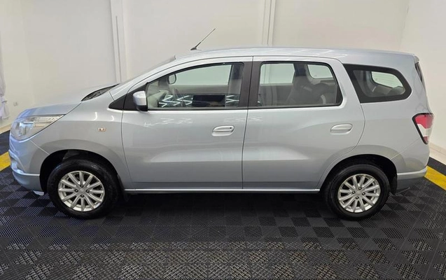 imagem-https://www.socarrao.com.br/sc-vehicle-images-prod/780635/1784750180706-7461784_1_B_6d560b2914.jpeg