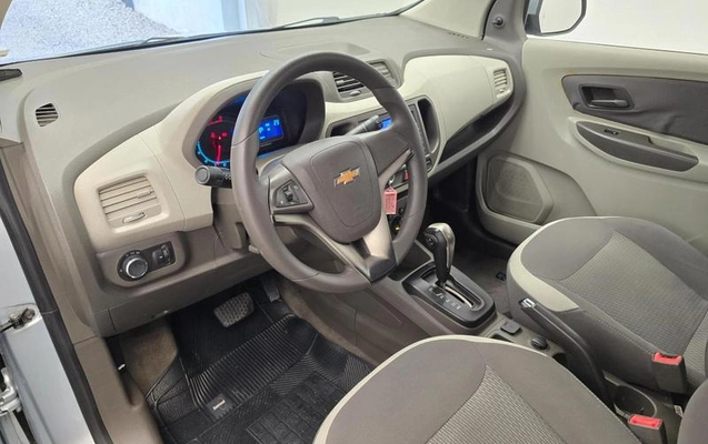 imagem-https://www.socarrao.com.br/sc-vehicle-images-prod/780635/1784750180721-7461784_12_B_540809bb06.jpeg