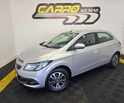 Chevrolet Onix 2016 Prata — foto 1 de 3