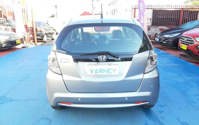 imagem-https://www.socarrao.com.br/sc-vehicle-images-prod/780780/1788982597600-7116239_6_B_9d781cd838.jpeg