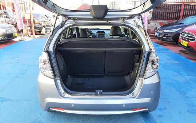 imagem-https://www.socarrao.com.br/sc-vehicle-images-prod/780780/1788982597600-7116239_9_B_7e34a0e6eb.jpeg