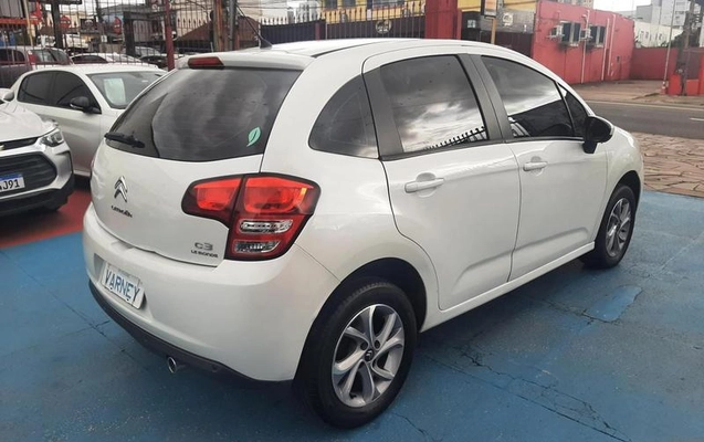 imagem-https://www.socarrao.com.br/sc-vehicle-images-prod/780784/1789402063038-7373708_6_B_27e62098b4.jpeg