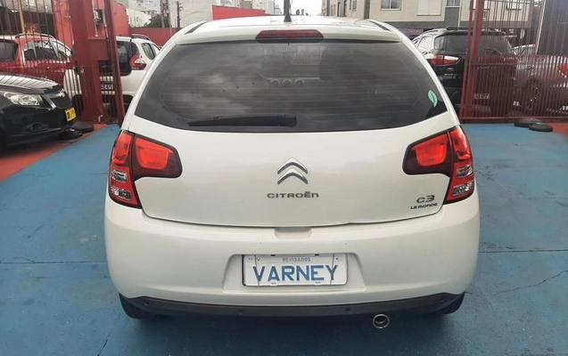 imagem-https://www.socarrao.com.br/sc-vehicle-images-prod/780784/1789402063045-7373708_8_B_0a290aaed7.jpeg