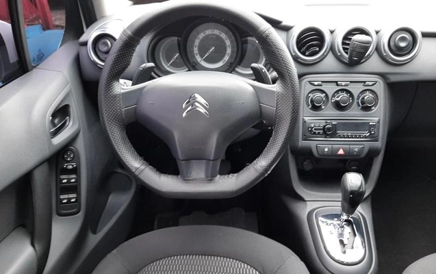imagem-https://www.socarrao.com.br/sc-vehicle-images-prod/780784/1789402063057-7373708_16_B_e653c7af03.jpeg