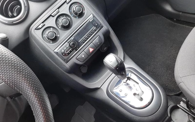 imagem-https://www.socarrao.com.br/sc-vehicle-images-prod/780784/1789402063062-7373708_21_B_cf21ac0c4d.jpeg