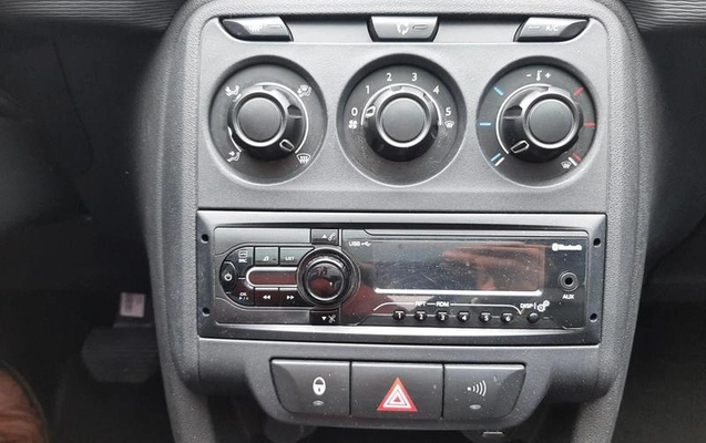imagem-https://www.socarrao.com.br/sc-vehicle-images-prod/780784/1789402063070-7373708_20_B_ec87565c37.jpeg