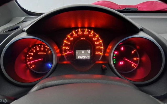 imagem-https://www.socarrao.com.br/sc-vehicle-images-prod/780790/1789402068542-7572030_12_B_47dc1cb12a.jpeg