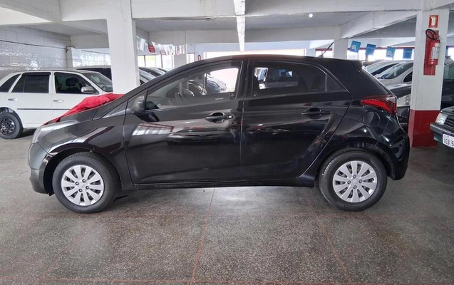 imagem-https://www.socarrao.com.br/sc-vehicle-images-prod/780792/1789674497451-7578571_3_B_c6cf6b16a9.jpeg