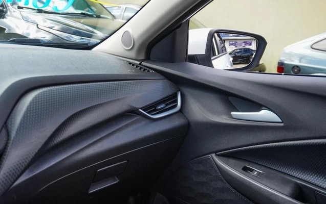 imagem-https://www.socarrao.com.br/sc-vehicle-images-prod/781155/1788197535267-7760119_17_B_f6c254e6a1.jpeg