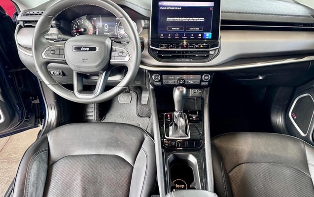 imagem-https://www.socarrao.com.br/sc-vehicle-images-prod/781192/1787939547731-7756113_10_B_6ae9bc6eab.jpeg