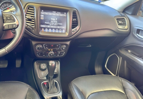 Jeep Compass 2021 Preto — foto 1 de 3