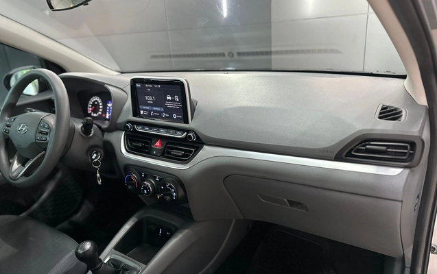 imagem-https://www.socarrao.com.br/sc-vehicle-images-prod/781959/1771523550474-003_abf71dc7a81eb441f7fb19b006987a80.jpeg
