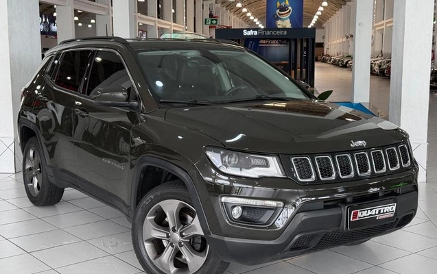 imagem-https://www.socarrao.com.br/sc-vehicle-images-prod/782698/1782848624630-7784397_21_B_457e4a7f78.jpeg
