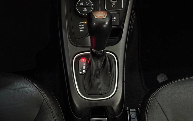 imagem-https://www.socarrao.com.br/sc-vehicle-images-prod/782698/1782848624641-7784397_2_B_4e6bc259c0.jpeg