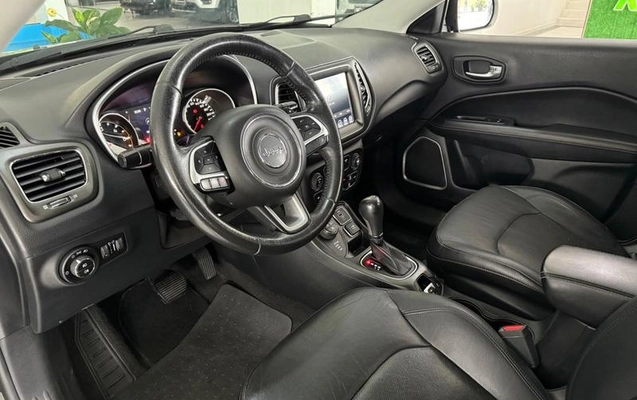 imagem-https://www.socarrao.com.br/sc-vehicle-images-prod/782698/1782848624647-7784397_8_B_5176752488.jpeg