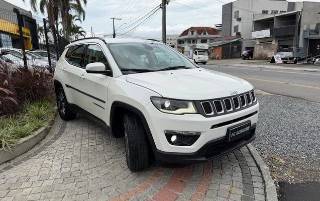 imagem-https://www.socarrao.com.br/sc-vehicle-images-prod/783281/1788376032735-eff1b86588f949da90d3f2c198f36bba_1770255876394.jpeg