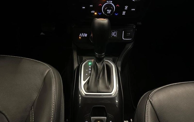 imagem-https://www.socarrao.com.br/sc-vehicle-images-prod/785186/1787917938590-7737536_8_B_8039b392b2.jpeg