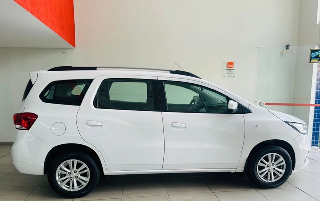 imagem-https://www.socarrao.com.br/sc-vehicle-images-prod/785799/1770380931488-27b.jpg