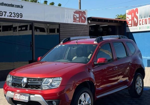 Renault Duster 2017 Vermelho — foto 1 de 3