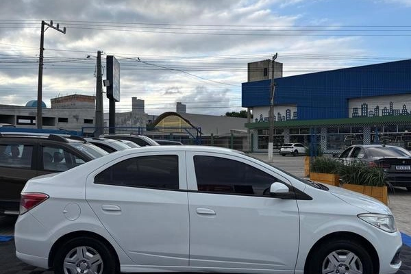 imagem-https://www.socarrao.com.br/sc-vehicle-images-prod/786256/1787925186352-7784084_4_B_7d0fd0f7c5.jpeg