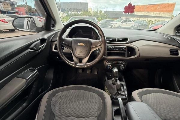 imagem-https://www.socarrao.com.br/sc-vehicle-images-prod/786256/1787925186362-7784084_7_B_64fe9c7d33.jpeg