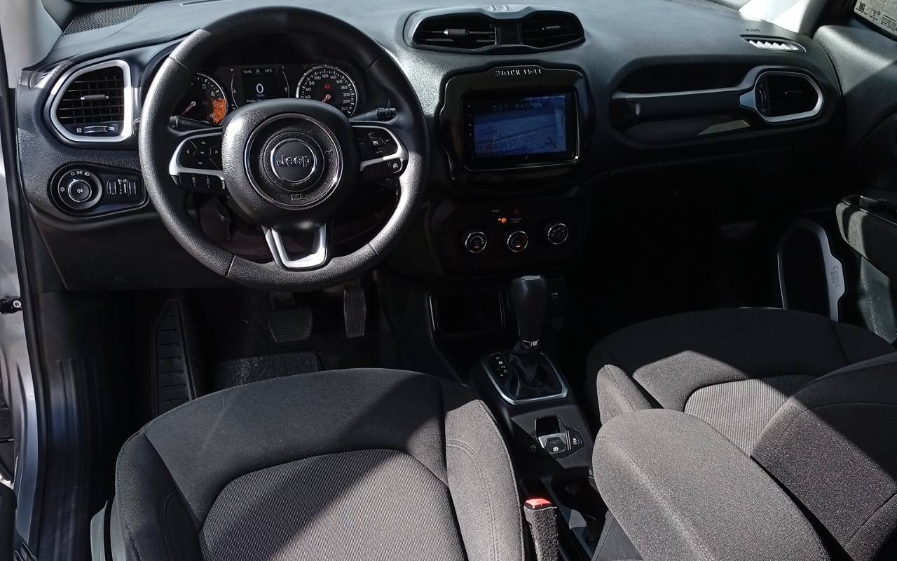 imagem-https://www.socarrao.com.br/sc-vehicle-images-prod/787027/1785874193051-UkVORUdBREUgMS44IEZMRVggMjAyMSAxNS5qcGc.jpg