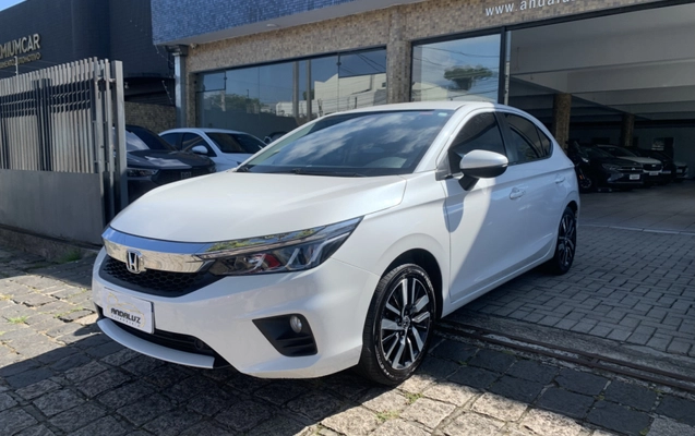 imagem-https://www.socarrao.com.br/sc-vehicle-images-prod/787330/1786627447689-app-photos-2zOca4ZnNllPNymXZAYnlZOVpudjqFXv.jpg