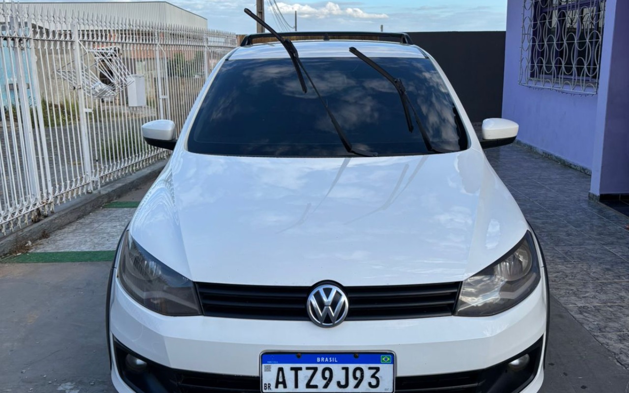 Volkswagen Saveiro 2016 Branco — foto 1 de 3