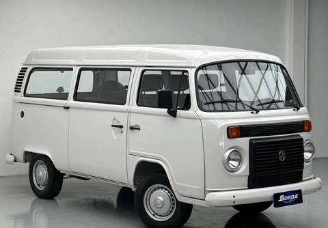 Volkswagen Kombi 2009 Branco — foto 1 de 3
