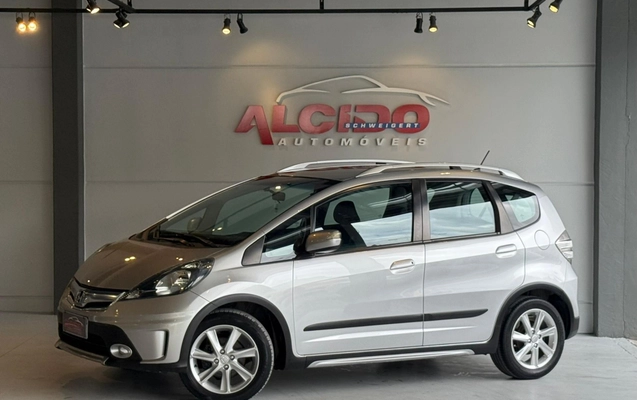 imagem-https://www.socarrao.com.br/sc-vehicle-images-prod/789379/1777986898257-68f8a67d4d0341af9be363f12b310260_1777986826501.jpeg