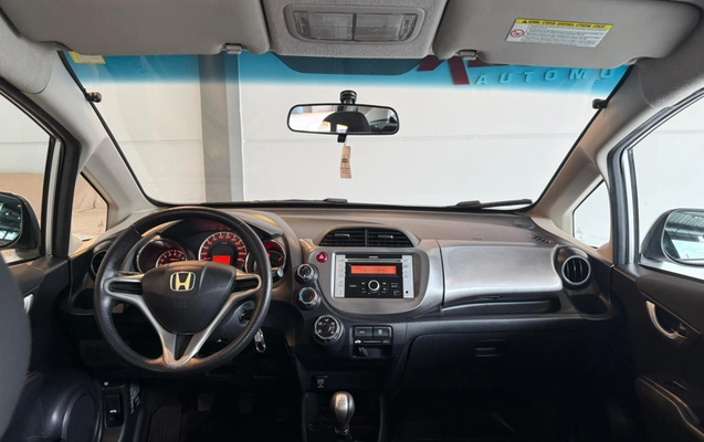 imagem-https://www.socarrao.com.br/sc-vehicle-images-prod/789379/1777986898259-caf596d32a5d4031856f81cf9ee48d5c_1777986827657.jpeg