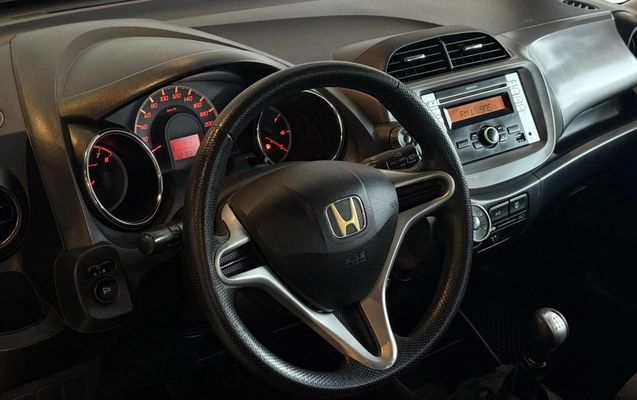 imagem-https://www.socarrao.com.br/sc-vehicle-images-prod/789379/1777986898260-745c4fa7317d44dc966978b2d07cae5f_1777986828760.jpeg