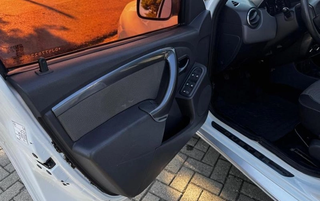 imagem-https://www.socarrao.com.br/sc-vehicle-images-prod/789771/1790249854233-7777964_15_B_b9a2c96d85.jpeg