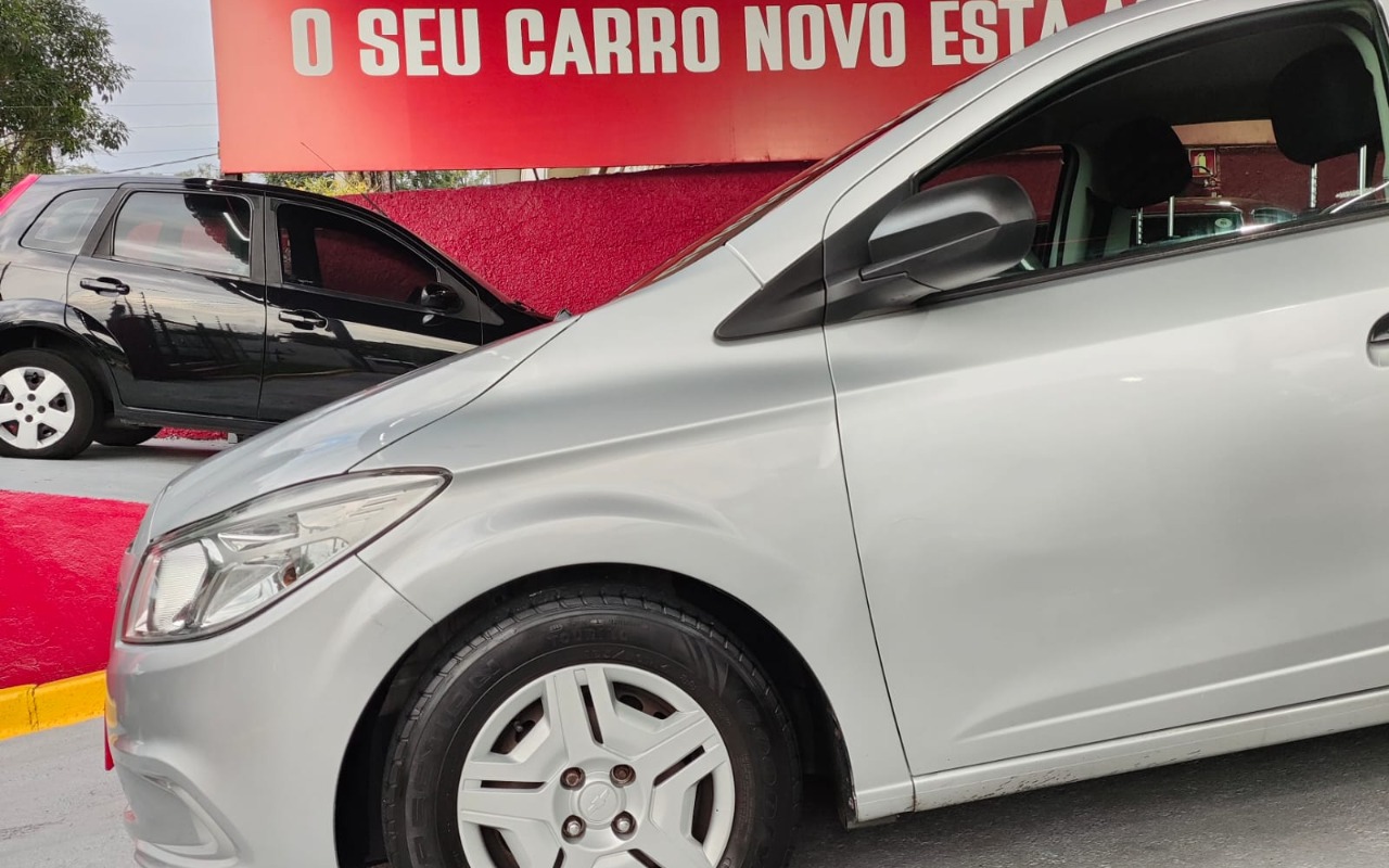 imagem-https://www.socarrao.com.br/sc-vehicle-images-prod/790413/1770412928928-V2hhdHNBcHAgSW1hZ2UgMjAyNi0wMi0wNCBhdCAxOC4zNS4xOSAoMSkuanBlZw.jpeg