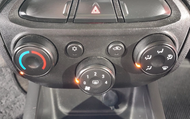 imagem-https://www.socarrao.com.br/sc-vehicle-images-prod/790413/1770412929844-V2hhdHNBcHAgSW1hZ2UgMjAyNi0wMi0wNCBhdCAyMy4wMi40OSAoMSkuanBlZw.jpeg