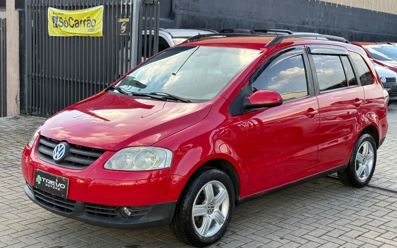 Volkswagen SpaceFox 2007 Vermelho — foto 1 de 3