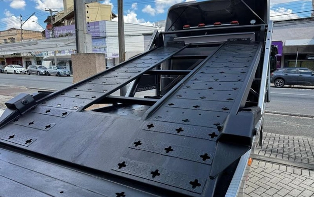 imagem-https://www.socarrao.com.br/sc-vehicle-images-prod/794975/1790011657500-7788131_0_B_be6a272313.jpeg