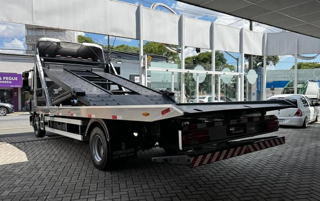 imagem-https://www.socarrao.com.br/sc-vehicle-images-prod/794975/1790011657501-7788131_13_B_04eea75d15.jpeg