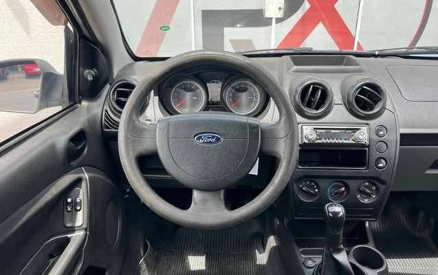imagem-https://www.socarrao.com.br/sc-vehicle-images-prod/795369/1787163357587-7716304_1_B_53caf0010d.jpeg
