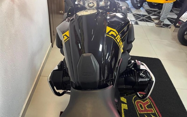 imagem-https://www.socarrao.com.br/sc-vehicle-images-prod/795414/1783017165349-7459353_4_B_9c24c7113d.jpeg