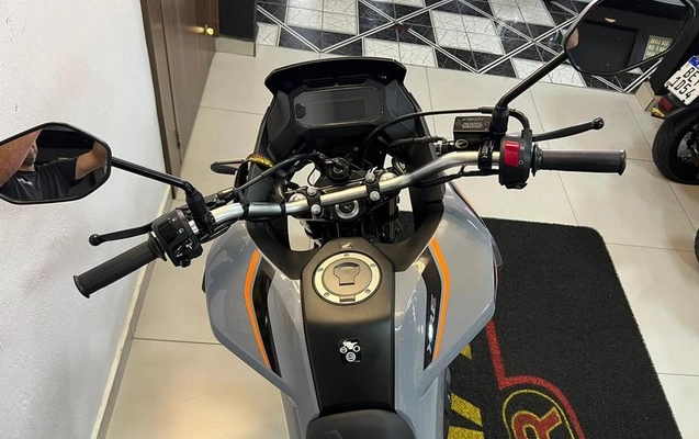 imagem-https://www.socarrao.com.br/sc-vehicle-images-prod/795441/1780932541189-7759777_5_B_a22f7612eb.jpeg