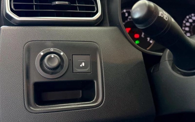 imagem-https://www.socarrao.com.br/sc-vehicle-images-prod/796200/1787774143538-7791161_6_B_3d3ff09ec3.jpeg